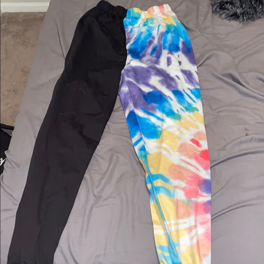 Black and tie die sweatpants